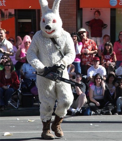 Странный парад